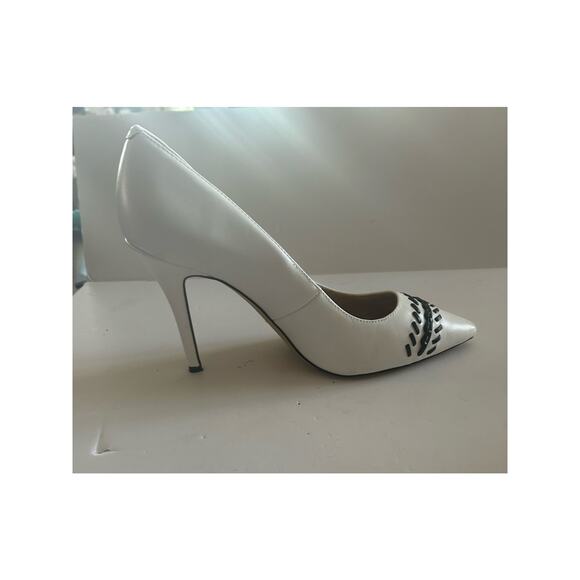 White House Black Market WHBM 4" Heels Stiletto Whipstitch Pattern Size 9 - Picture 8 of 13